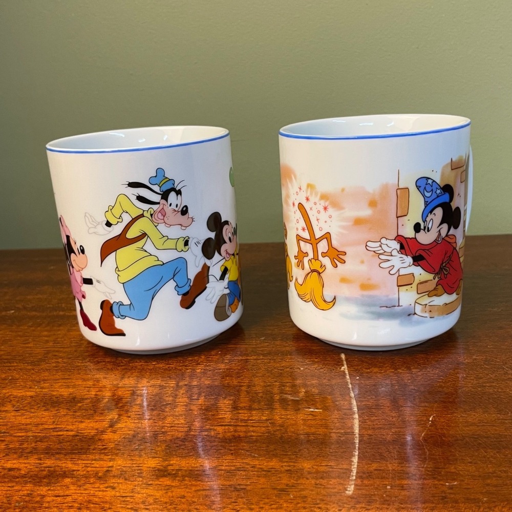 VTG Disney World Mickey Wizard & Friends  Parade Mugs  Minnie Donald Goofy Pluto